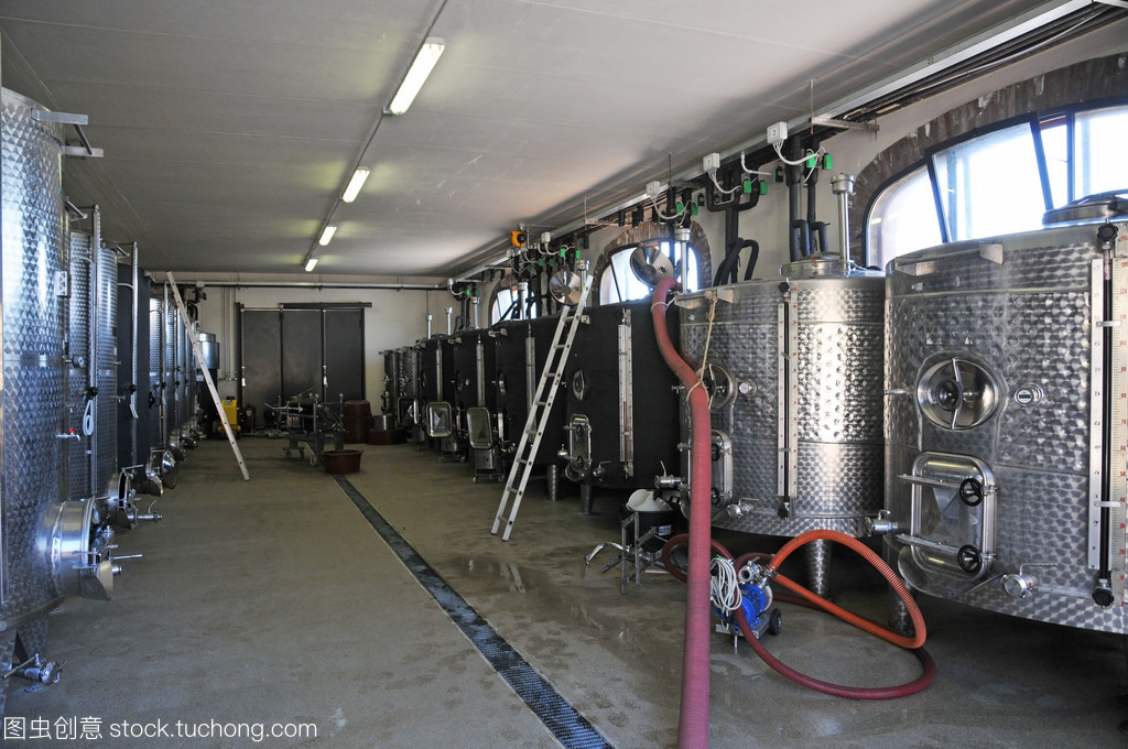 Italy: winemaking (Chianti)